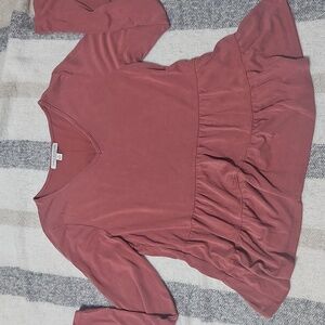 4/$20- Dusty Rose Pink sleeve ruffle shirt